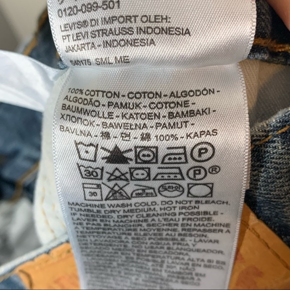 Men’s 559 Straight Leg Levi’s Jeans - Picture 12 of 13